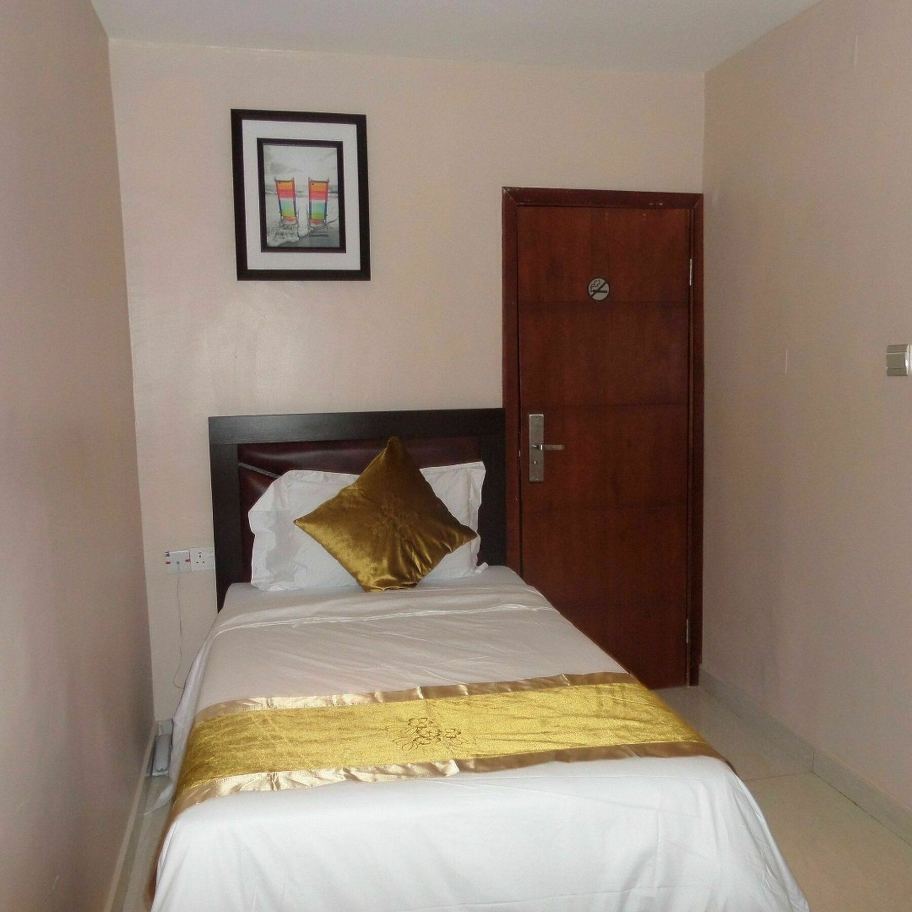 Rightgate Hotel Лаґос Екстер'єр фото